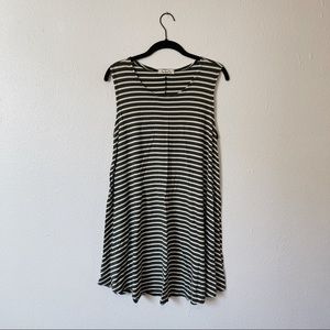 Tres Bien Striped Dress